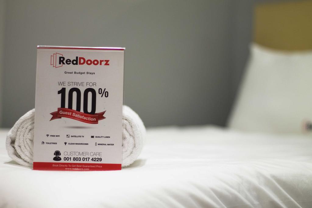 Reddoorz Karet Pedurenan