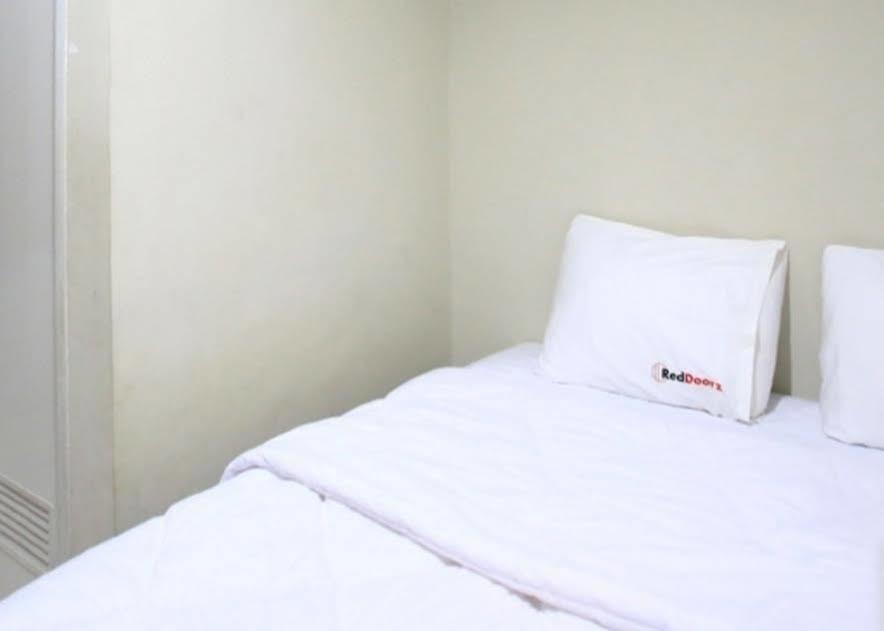 Reddoorz Karet Pedurenan Guest house 2*