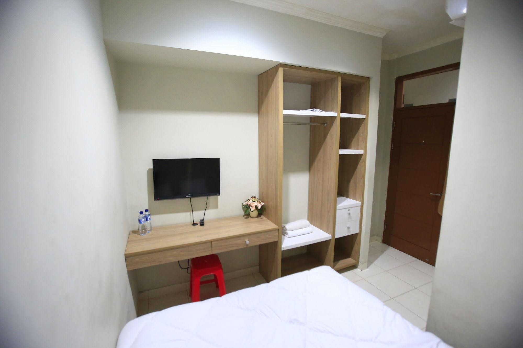 Reddoorz Karet Pedurenan Guest house 2*