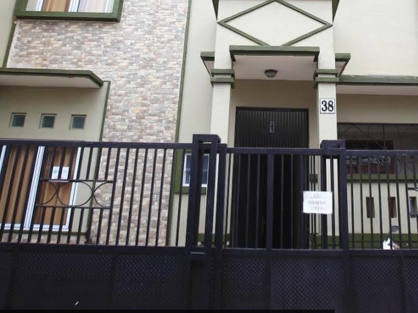 Guest house Reddoorz Karet Pedurenan 2*