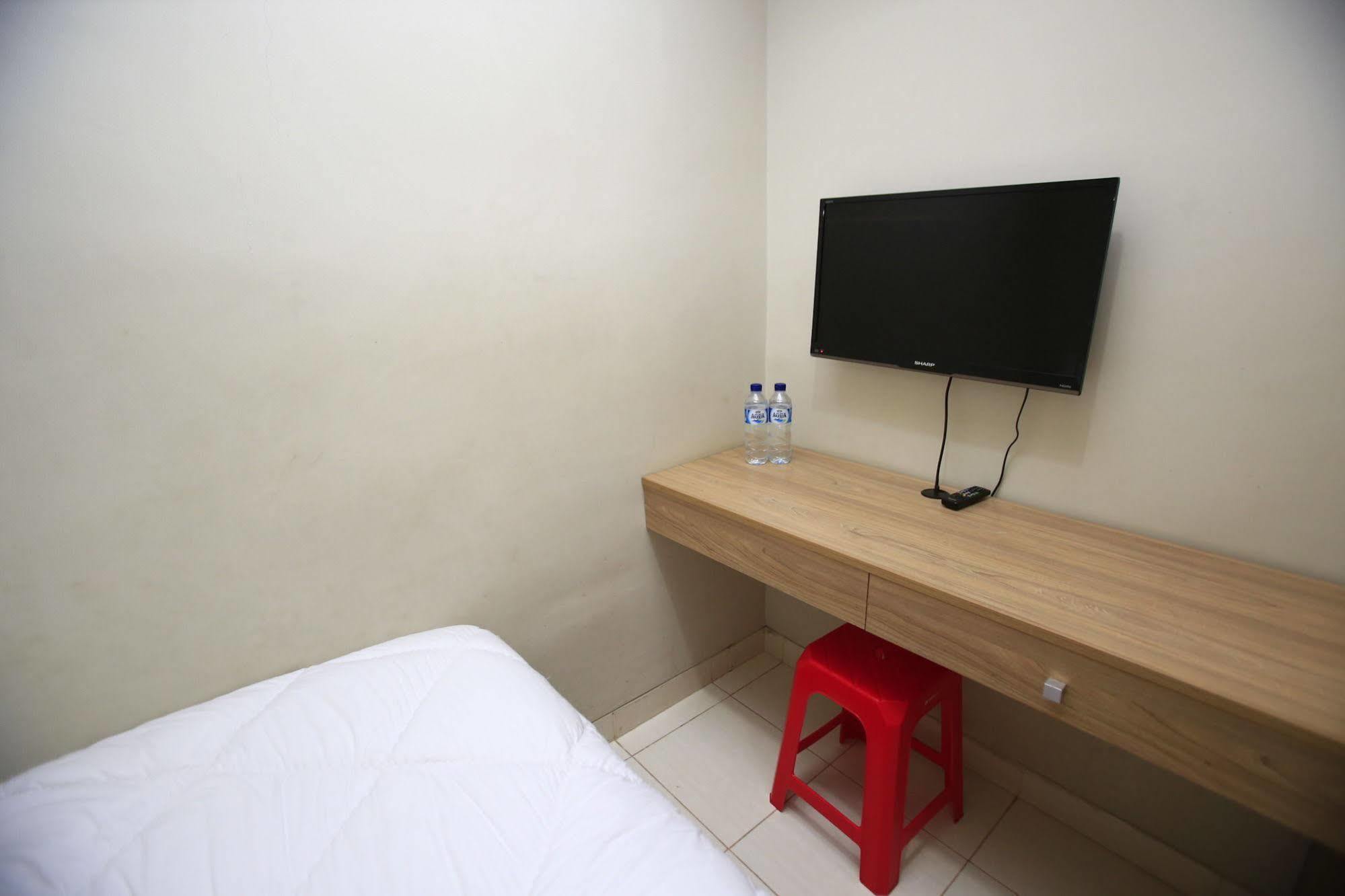 Wisma tamu Reddoorz @ Karet Pedurenan Jakarta